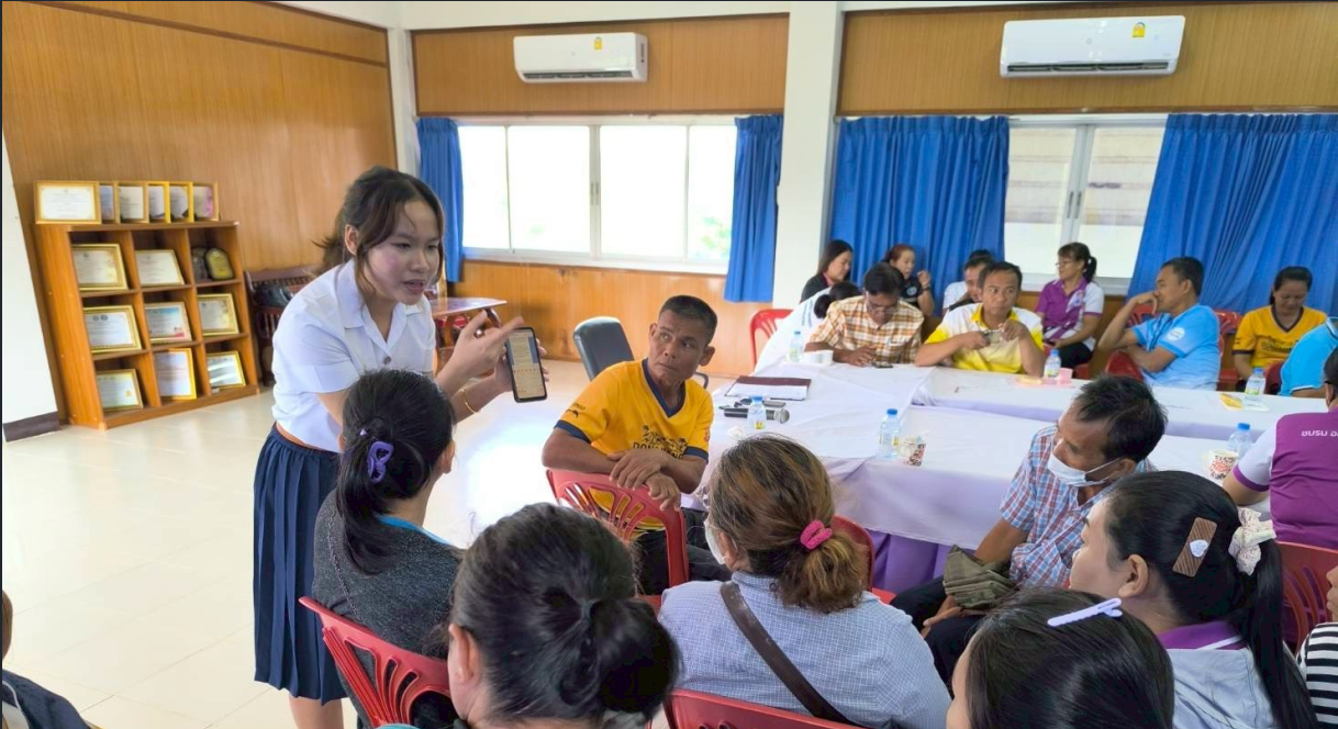 Carevanaa team demonstrating to local community